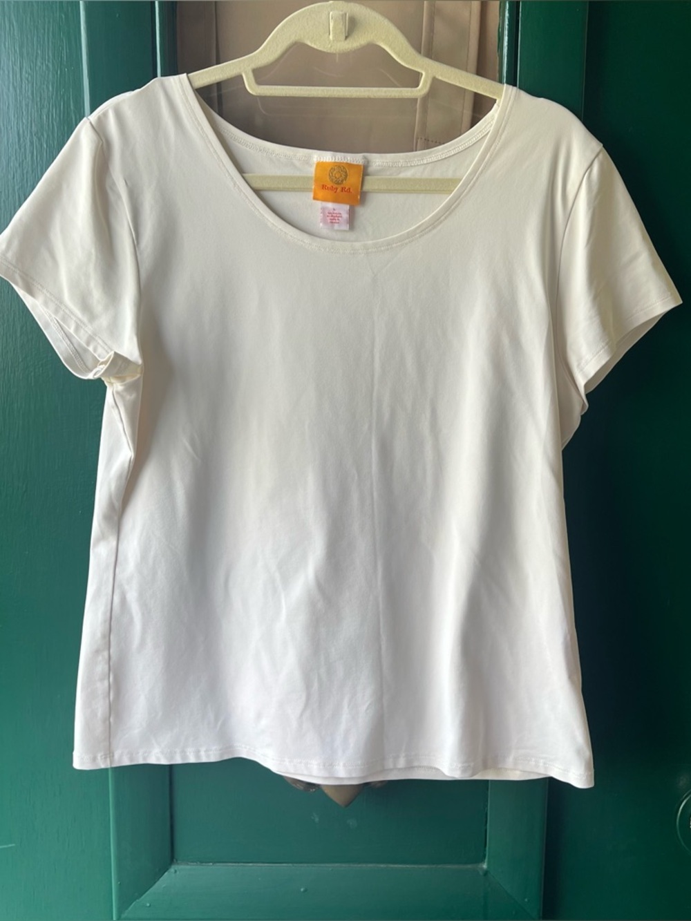 Ruby Rd. White Scoop Neck Short Sleeve Tee